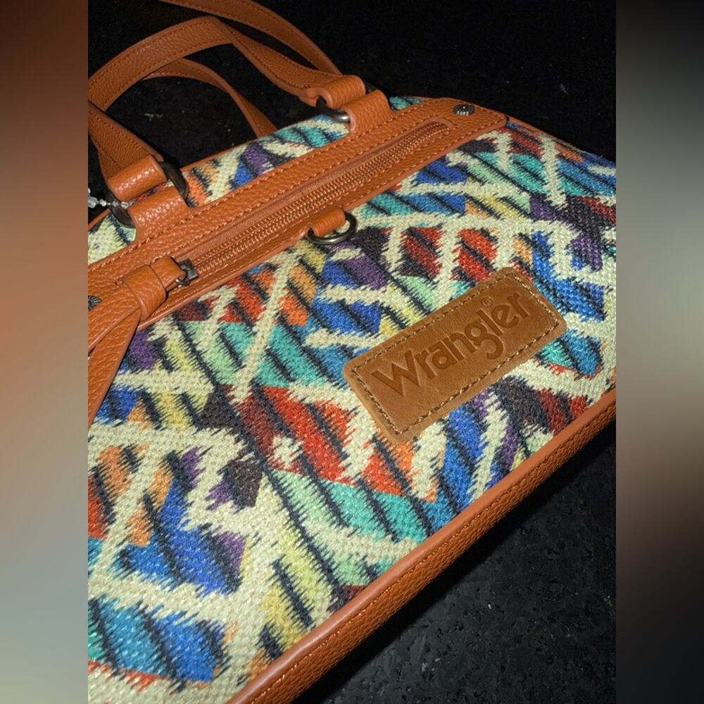 NEW WRANGLER CANVAS MULTICOLORED SOUTHWESTERN SATCHEL HANDLES & DETACHABLE STRAP - Picture 6 of 16